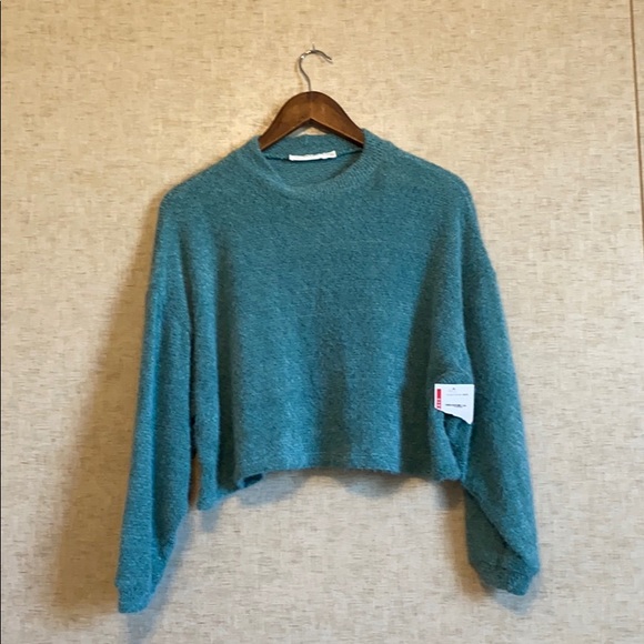 Sweater - Picture 4 of 4